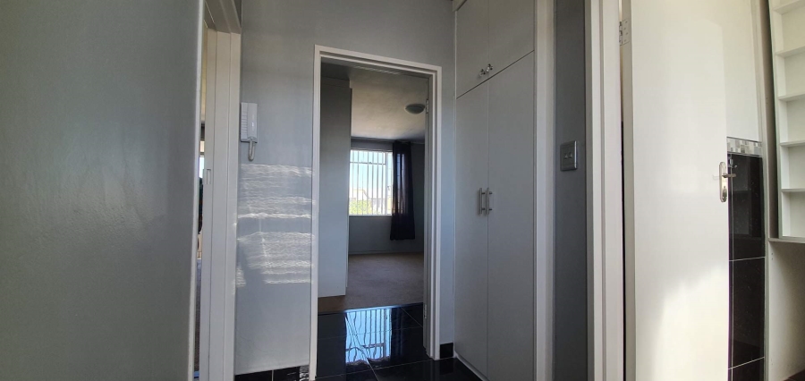 To Let 1 Bedroom Property for Rent in Tijgerhof Western Cape
